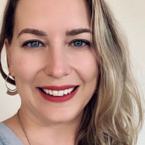 Meet your Posher, Carolina